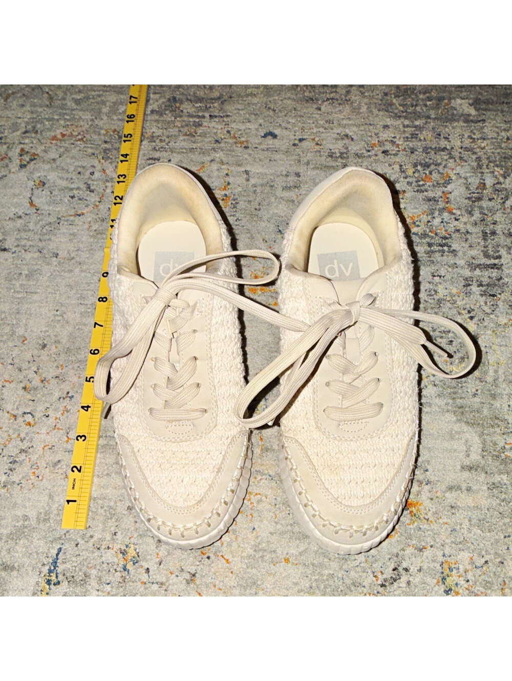 Dolce Vita Fay Womens Beige Lace-Up Low Top Sneakers Solid Logo Athletic 6.5